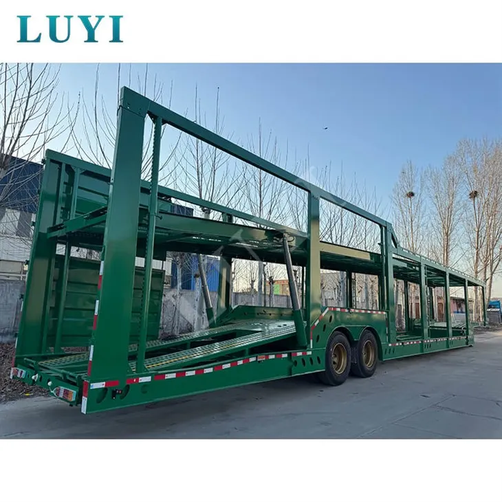 2-osni polpriklopnik za prevoz 8 avtomobilov